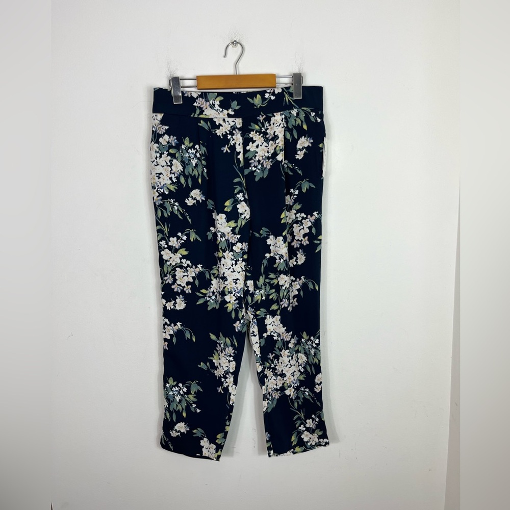 NWT‎ Cleo Petites Navy Floral Print Ankle Pants Sz M